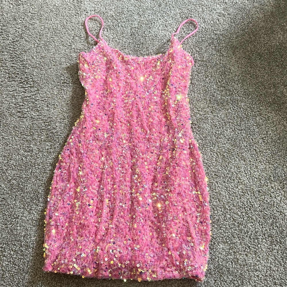 Lucy in the Sky sparkling pink dress. Size small/ US 4